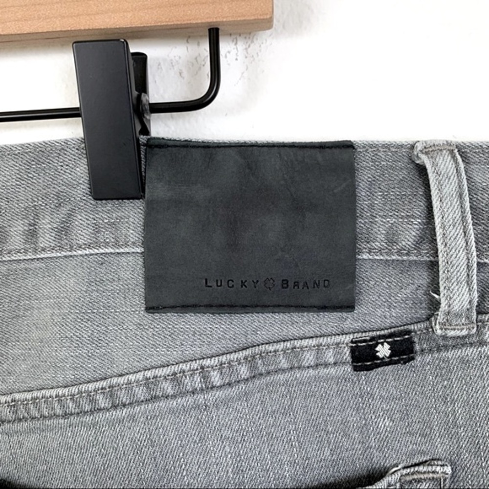 Lucky Brand 121 Heritage Slim Button Fly Jeans (Distressed Faded Grunge Indie) - Picture 6 of 7